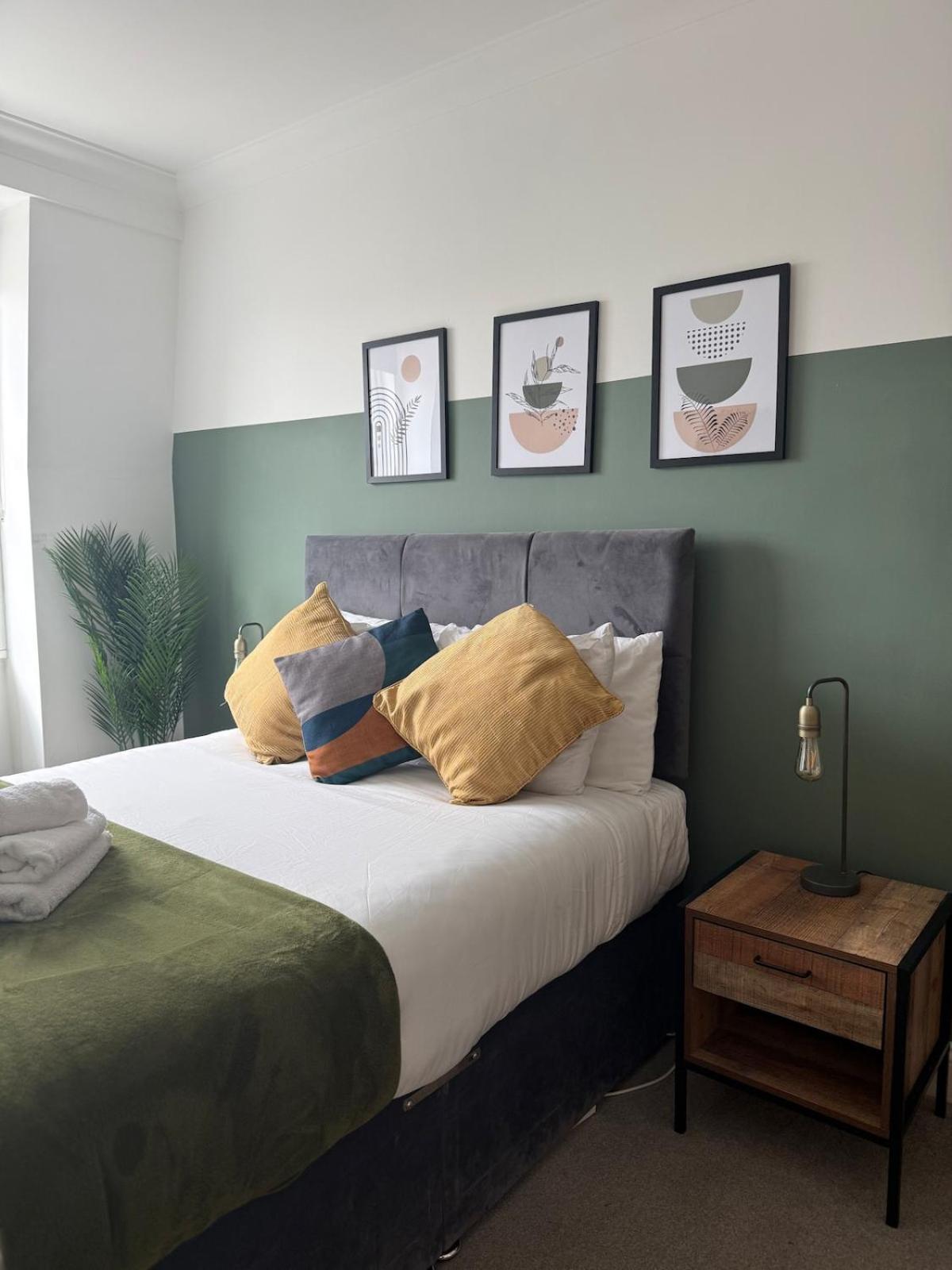 Free Parking Apartment Brighton