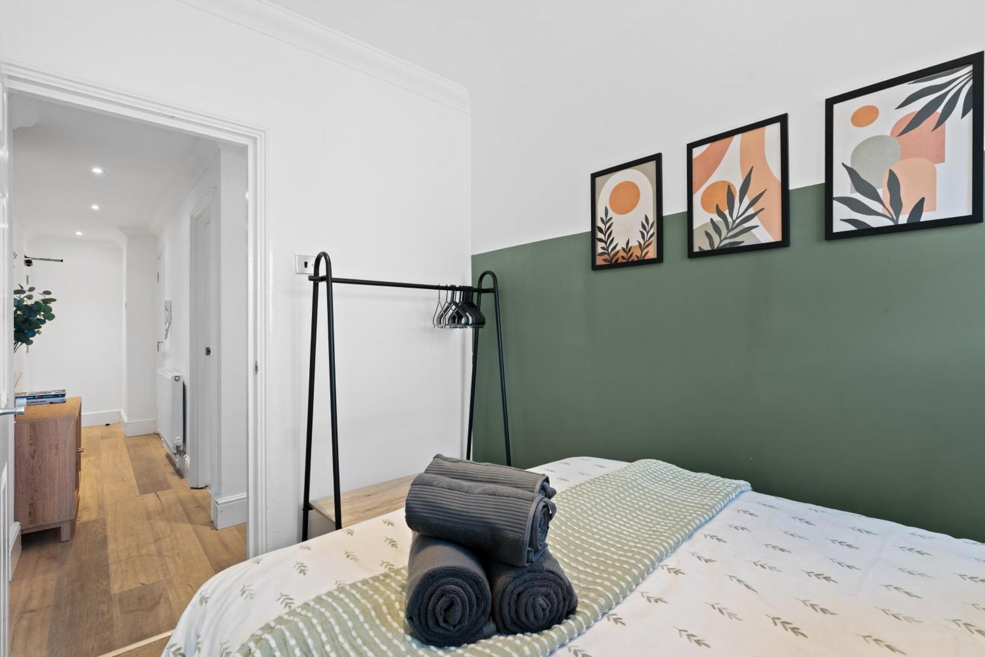 Free Parking Apartment Brighton